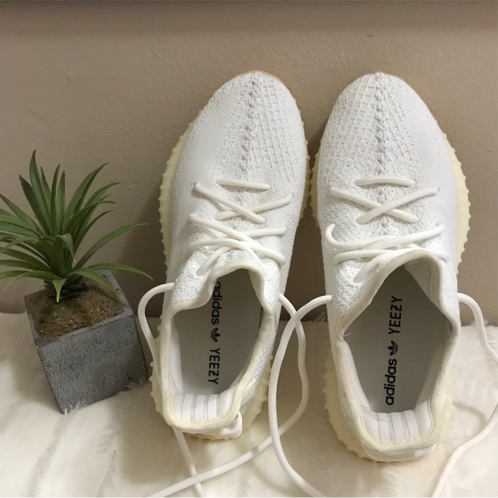 Adidas Yeezy Boost 350 V2 - Picture 2 of 6